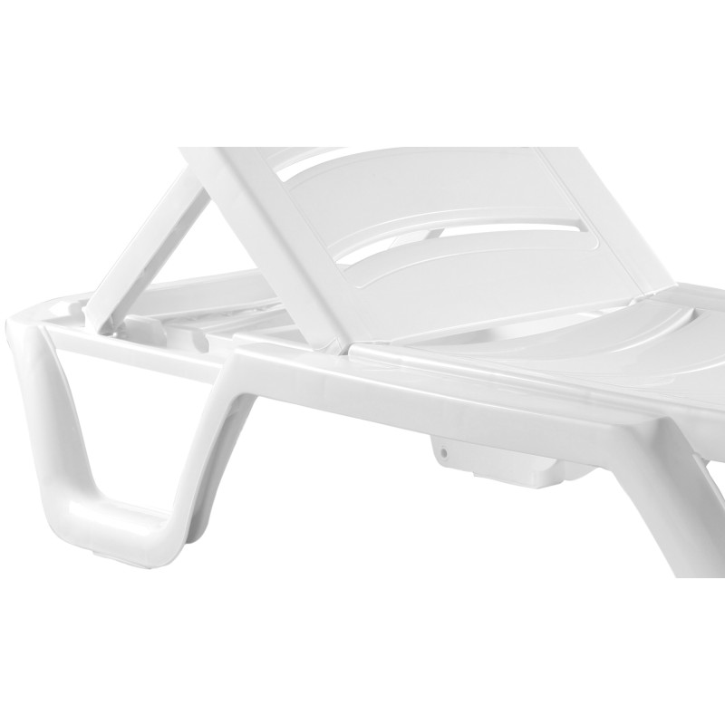 Ensemble de 4 chaises longues blanches des Bahamas