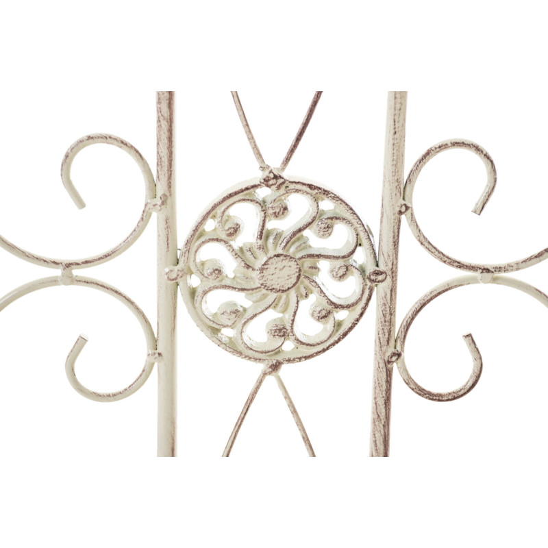 Ensemble de 4 cl?tures de jardin, blettes, cr?me antique