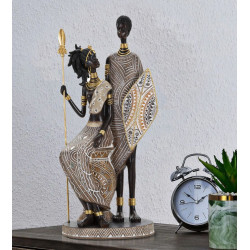 FAMILLE TRIBALE MASAI CM 16,5X11,5X38
