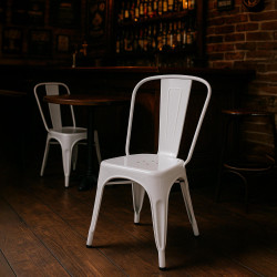 Chaise Benedict blanche