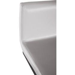 Conjunto de 2 banquetas de bar Newport B, em couro sintético, brancas.