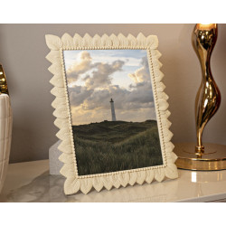 Cornice portafoto Foglia luminosa – 26,9 × 1,8 × 31,8 cm (dimensione interna: 20 × 25 cm)
