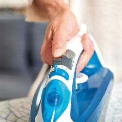 Fer à vapeur Black & Decker 2200 W (Reconditionné A)