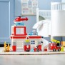 LEGO 10970 DUPLO La Caserne Et L'Hélicoptere des Pompiers, Jouet de Camion, Motricité, Grandes Briques, Cadeau Enfants Des 2 Ans