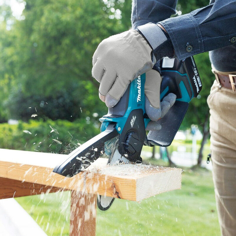 Scie à chaîne Makita DUC101Z01