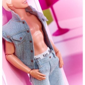 Barbie Le Film - Poupée Ken a collectionner, tenue en jean