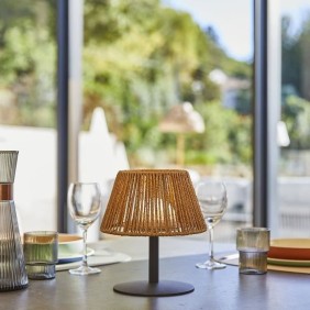 Lampe de table sans fil - LUMISKY - STANDY MINI RAFFY - H22 cm - Raphia naturel - LED blanc chaud et blanc