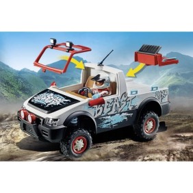 PLAYMOBIL 71430 Voiture de rallye - City Life - Avec personnage et véhicule tout-terrain - 74 pieces - Des 4 ans