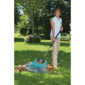 GARDENA Balai a gazon 2 en 1 XXL 77cm Combisystem - Plastique renforcé – 32 dents – Ratissage herbe – Garantie 25 ans (3107-20)