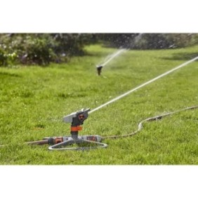 GARDENA Arroseur-canon traоneau Premium – Portée réglable 12.5m max – Superficie max 490mІ – Pour jardin XL Garantie 5 ans (8135