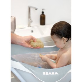 BEABA Baignoire pour bébé, Camélé'O, antidérapante et confort, fabriquée en France, multifonction, light mist