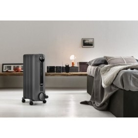 Radiateur bain d'huille RADIA DELONGHI - 1500W - 3 allures de chauffe -Technologie Real Energy - Ecran digital -Batterie