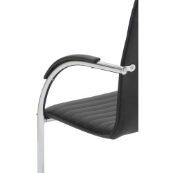 Chaise visiteur Tira en similicuir noir