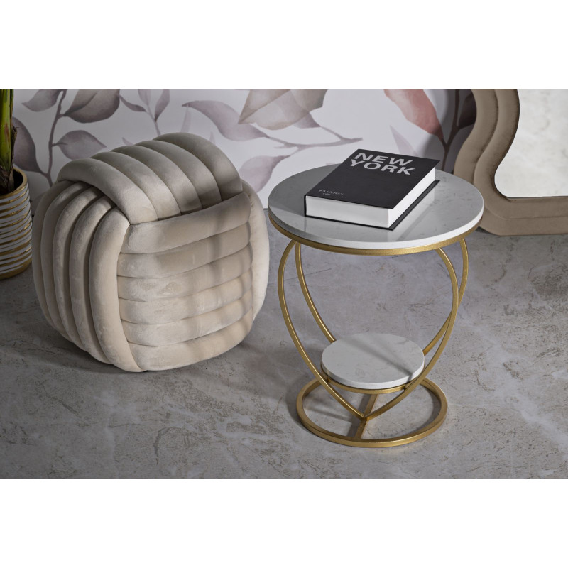 Table Cœur Or – Éclat romantique Ø40x45,5 cm