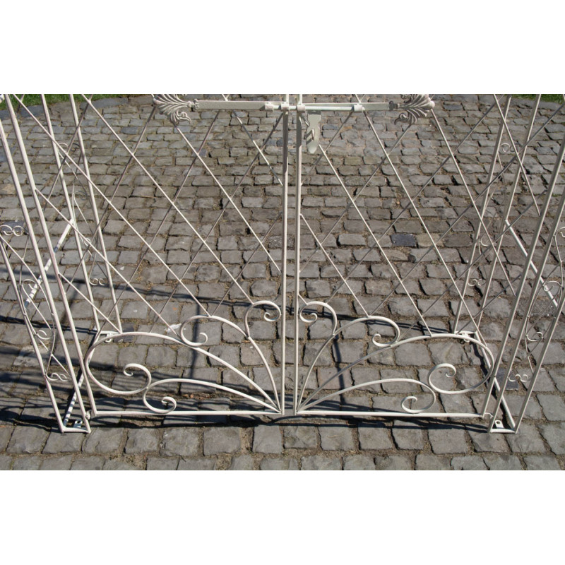 Arco de Jardín con Puerta Melissa Crema antiguo