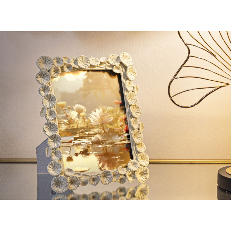 Cadre photo Lotus – 20,8 × 2 × 25,9 cm (format intérieur : 15 × 20 cm)